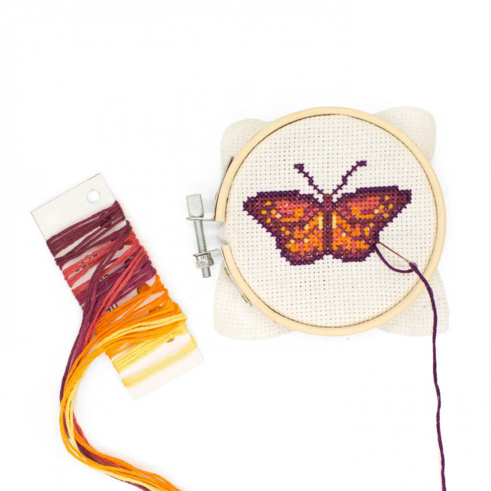 Kikkerland μίνι Κιτ Κεντήματος Cross Stitch "Πεταλούδα"